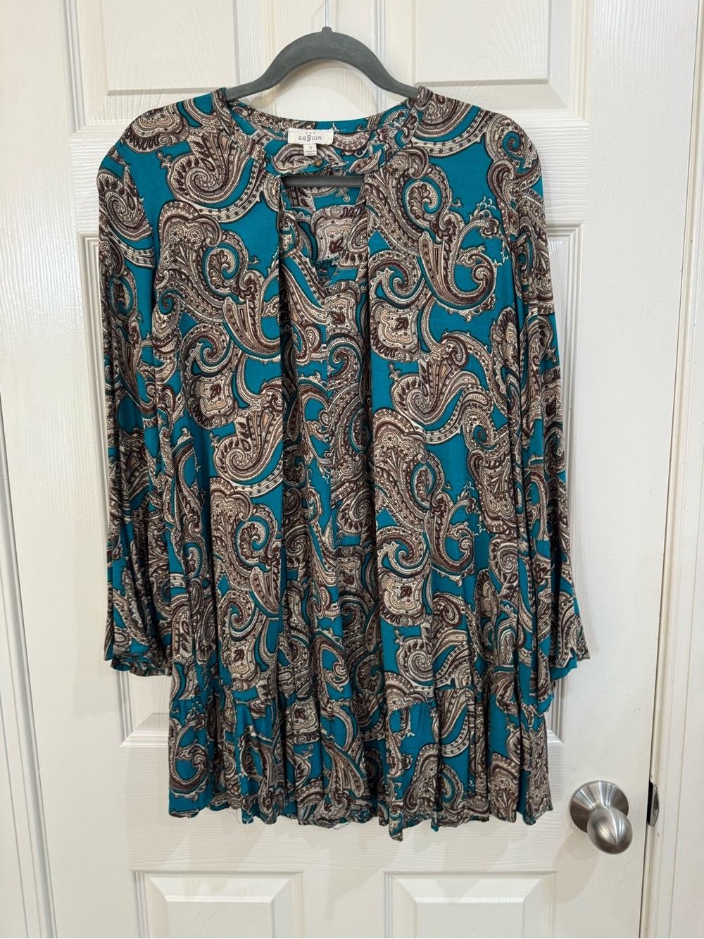 Umgee Teal and Brown Paisley Long-Sleeve Tunic